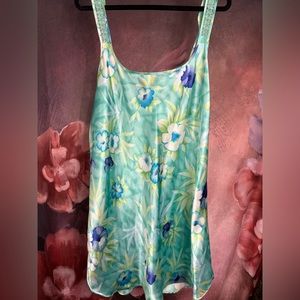 Pastel Green 2X Floral Slip by Secret Treasures